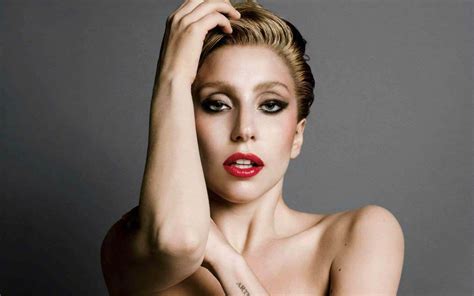 last gaga nude|Lady Gaga poses fully naked as she strips。